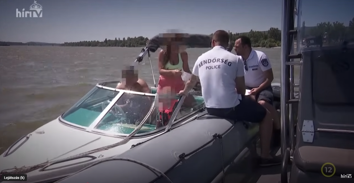 Milyen egy igazoltatás a vízen? (VIDEO)